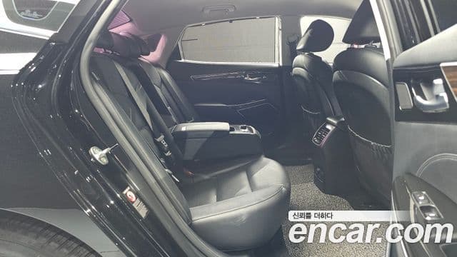 Kia All New K7 3.0 LPI Prestige (арендный автомобиль), 2018 12