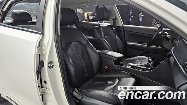 Kia K5 2세대 Prestige, 2016 10