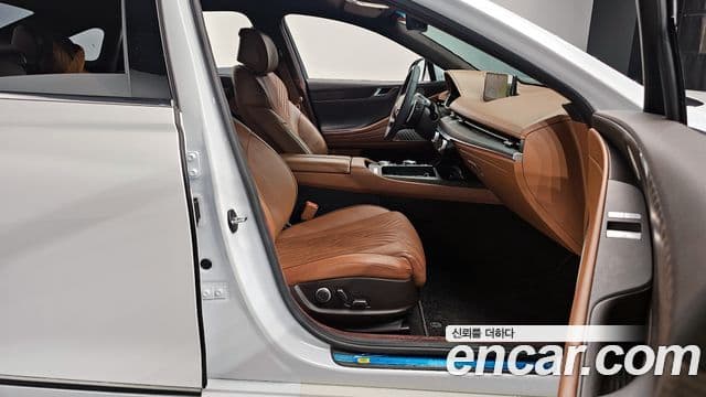 Genesis G80 (RG3) бензин 2.5 турбо 2WD, 2023 10