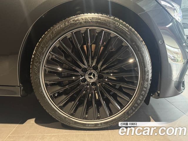 Mercedes-Benz E-класс W214 AMG Line, 2026 8