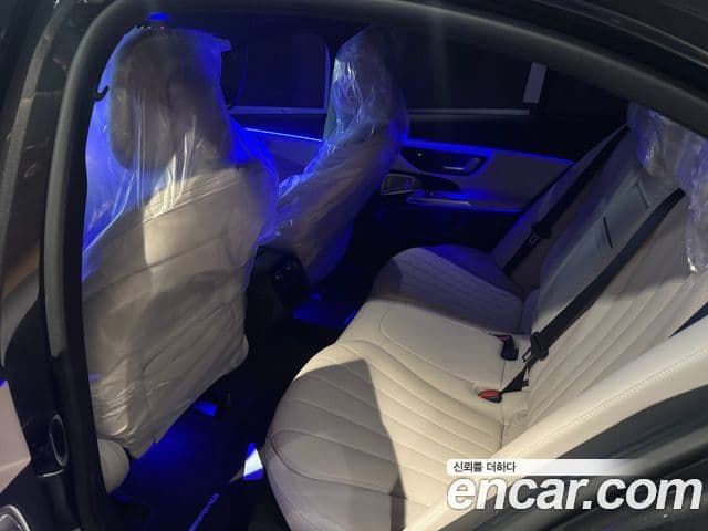 Mercedes-Benz E-класс W214 AMG Line, 2026 11