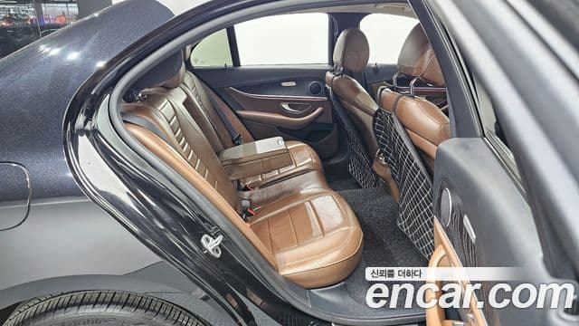 Mercedes-Benz E-класс W213 Avantgarde, 2020 11