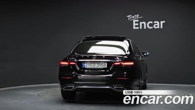 Mercedes-Benz E-класс W213 AMG Line, 2022 4