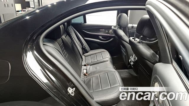 Mercedes-Benz E-класс W213 AMG Line, 2022 11