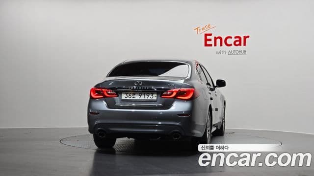 Infiniti Q70 Style, 2017 4