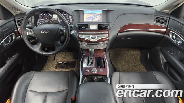 Infiniti Q70 Style, 2017 7