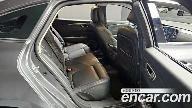 Renault Korea(Samsung) The / новый New SM6 2.0 LPe Feel (название комплектации), 2023 12