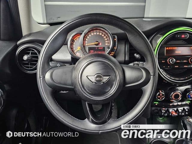 Mini Cooper D 3세대, 2015 13