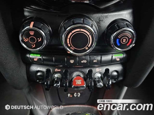 Mini Cooper D 3세대, 2015 17