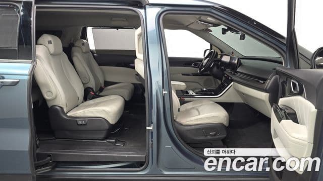 Kia Carnival 4세대 Signature, 2021 11