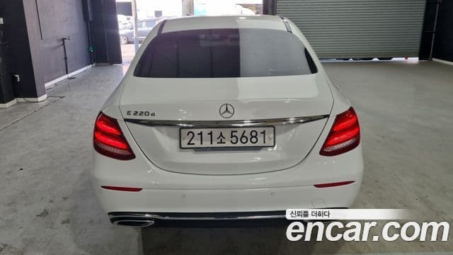 Mercedes-Benz E-класс W213 Exclusive, 2019 4