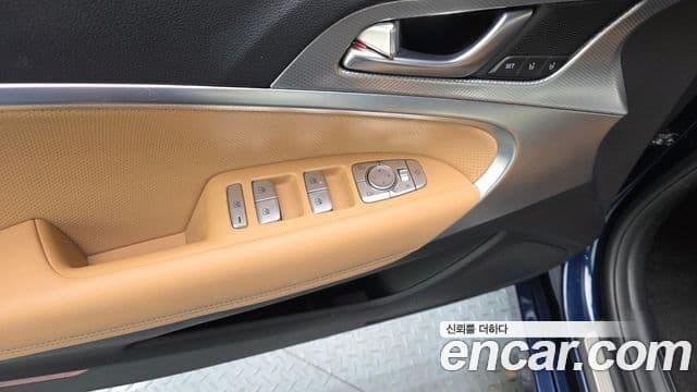 Genesis The / новый New G70, 2021 14