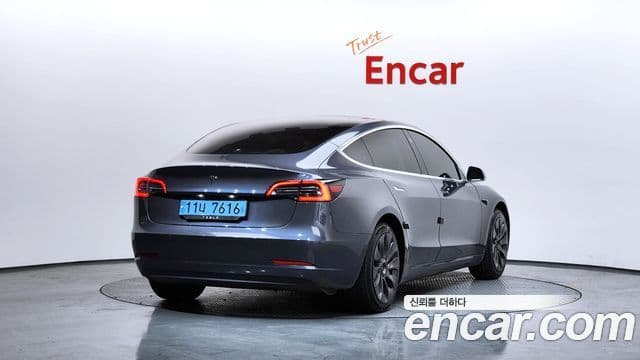 Tesla модель 3 Standard Range Plus, 2020 2