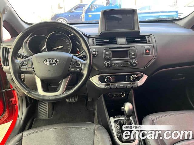 Kia All New Pride Trendy, 2014 9