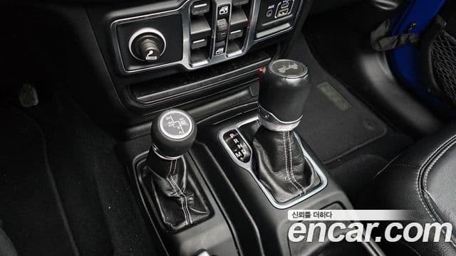 Jeep Wrangler (JL) 2.0 Overland Power top 4도어 4xe, 2022 9