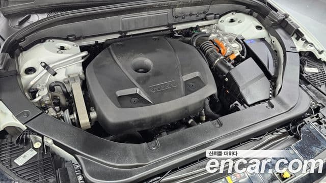 Volvo XC60 2세대 T8 R-Design, 2021 6