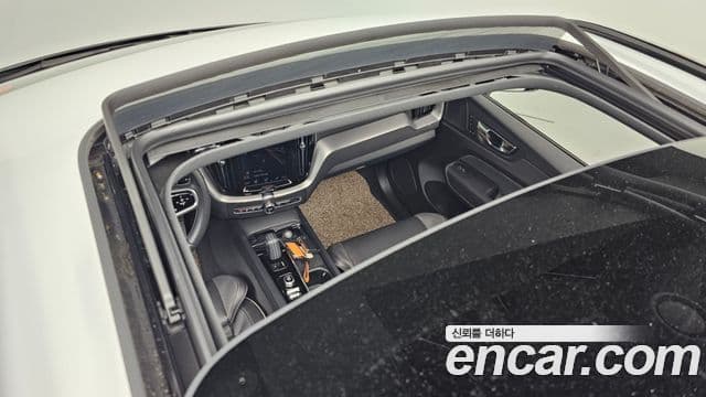 Volvo XC60 2세대 T8 R-Design, 2021 19