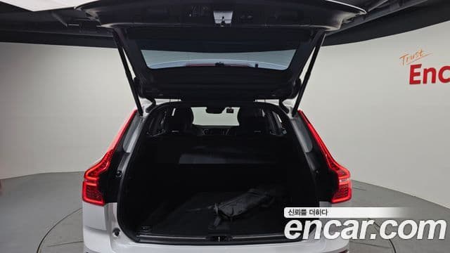 Volvo XC60 2세대 T8 R-Design, 2021 20