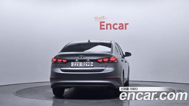 Hyundai Avante AD 1.6 GDI Value Plus, 2017 4