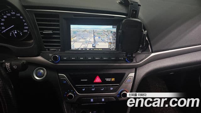 Hyundai Avante AD 1.6 GDI Value Plus, 2017 14