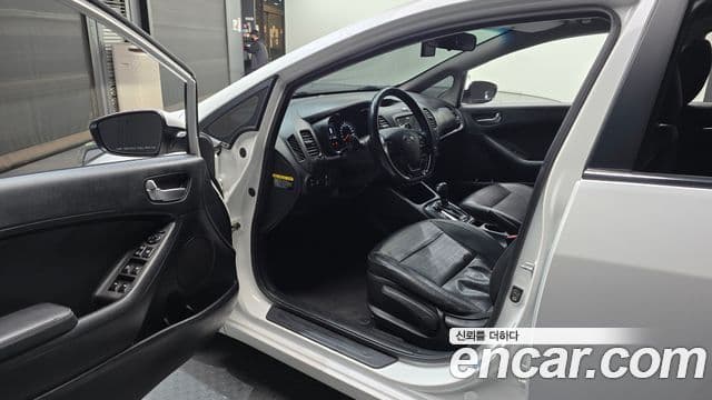 Kia The / новый New K3 Style, 2018 10