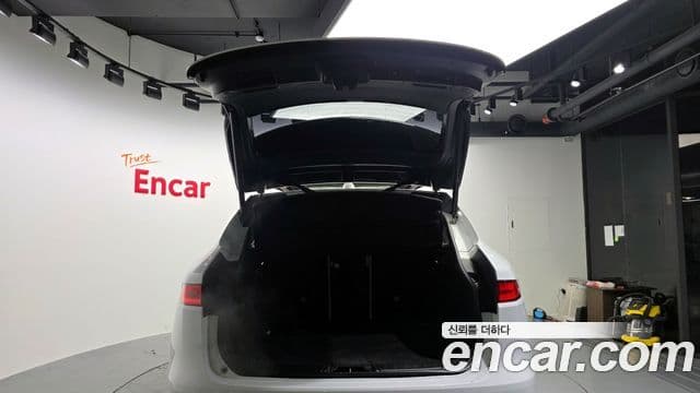 Jaguar F-PACE 20d Portfolio, 2018 20