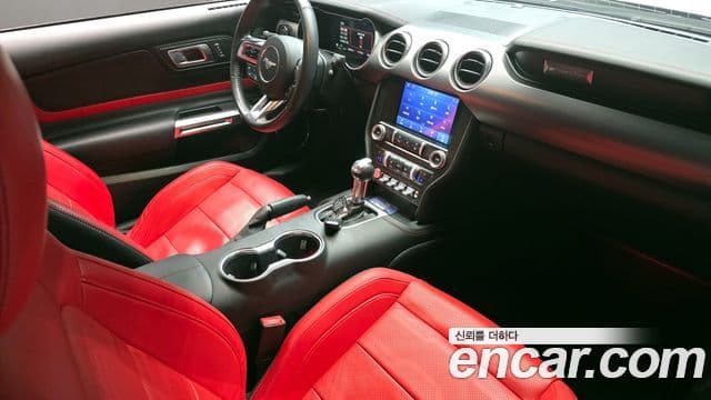 Ford Mustang купе, 2021 7