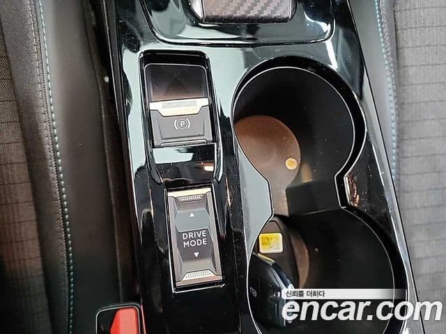 Peugeot e-208 2세대 Allure, 2022 15