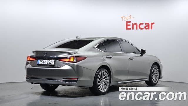 Lexus ES300h 7세대 Executive, 2026 2
