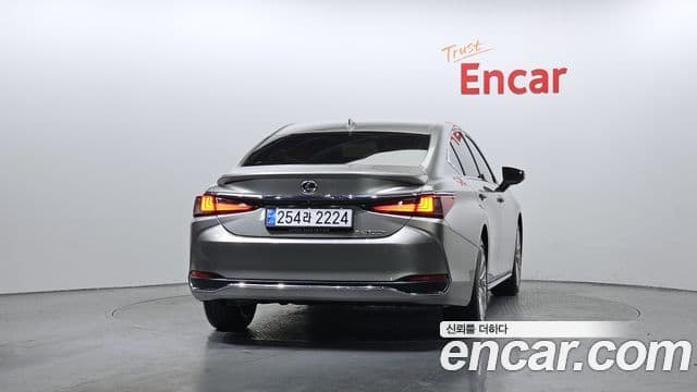 Lexus ES300h 7세대 Executive, 2026 4