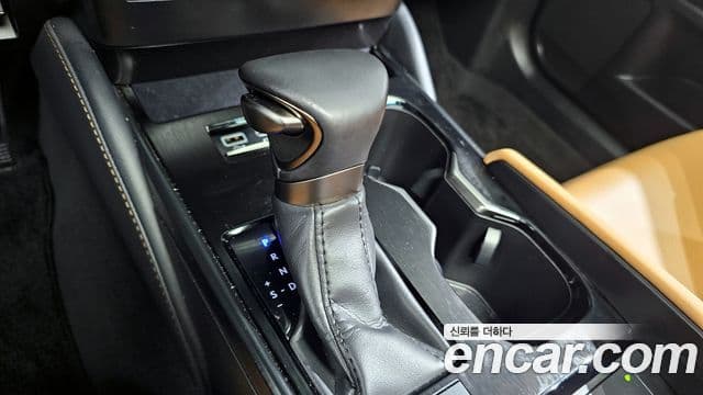 Lexus ES300h 7세대 Executive, 2026 9