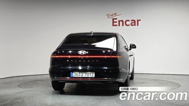 Hyundai Grandeur гибрид (GN7) Calligraphy, 2026 4