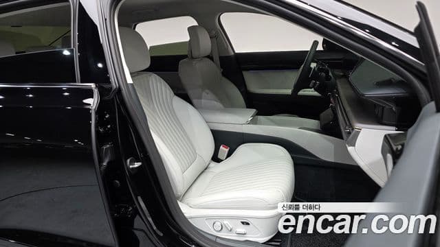 Hyundai Grandeur гибрид (GN7) Calligraphy, 2026 10