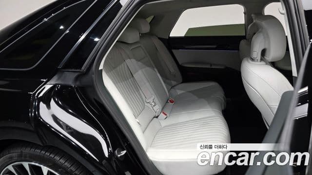 Hyundai Grandeur гибрид (GN7) Calligraphy, 2026 11