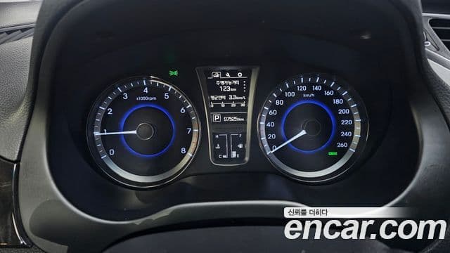 Hyundai Grandeur HG Modern, 2015 8