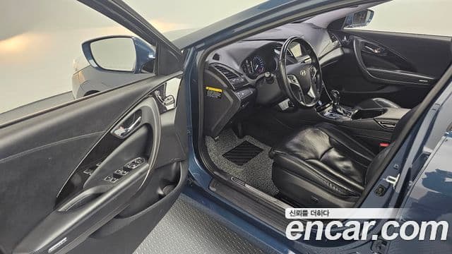 Hyundai Grandeur HG Modern, 2015 11