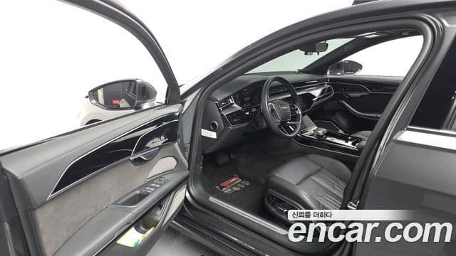 Audi A8 (D5) 55 TFSI Quattro LWB, 2021 10