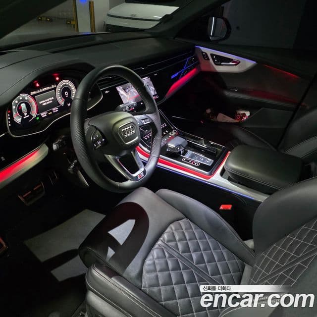 Audi Q8 (4M) Premium, 2023 6