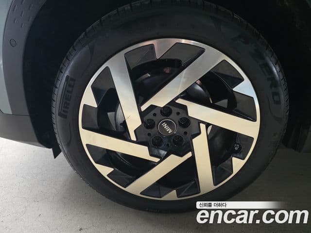 Mini Cooper S Countryman 3세대 ALL4 favored, 2025 все фото