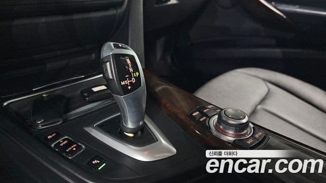 BMW 3시리즈 (F30), 2013 9