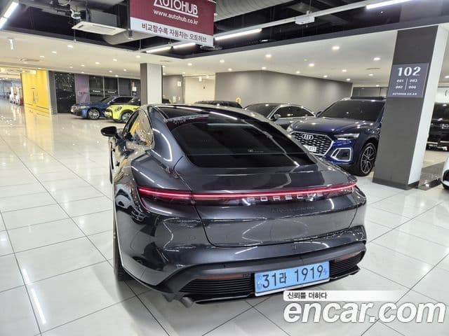 Porsche 타이칸 турбо, 2022 3