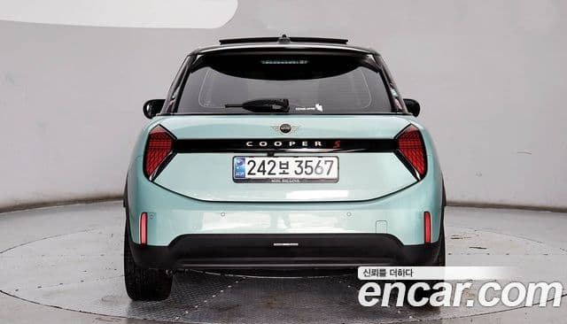 Mini Cooper S 4세대 5도어 favored, 2025 4