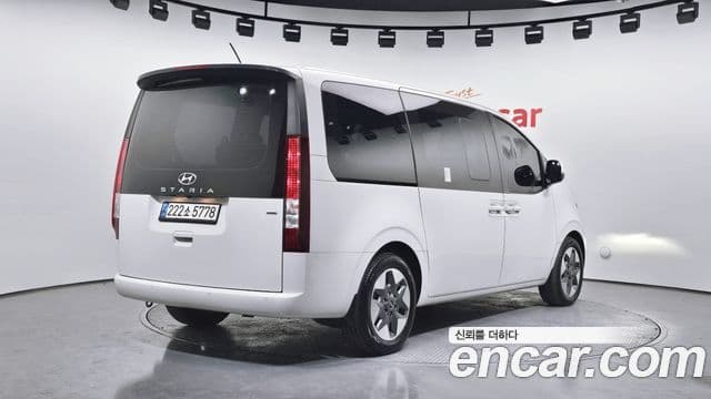 Hyundai Staria Modern, 2023 2
