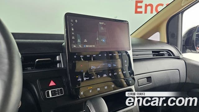 Hyundai Staria Modern, 2023 17