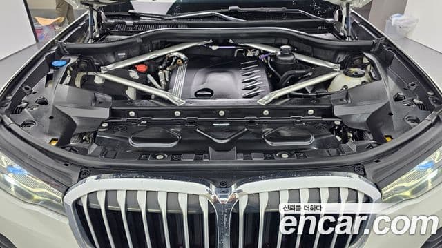 BMW X7 (G07) xDrive 40d Design Pure Excellence 6인승, 2022 6