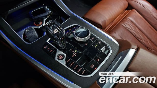BMW X7 (G07) xDrive 40d Design Pure Excellence 6인승, 2022 9