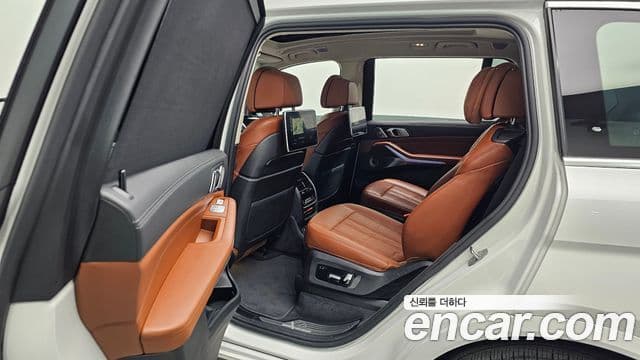 BMW X7 (G07) xDrive 40d Design Pure Excellence 6인승, 2022 12