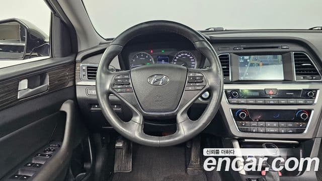Hyundai LF Sonata 2.0 Smart, 2015 13