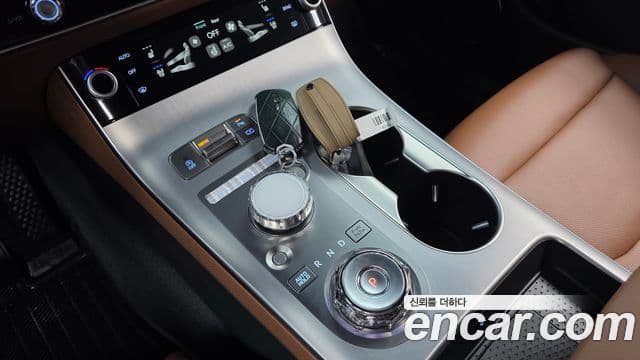 Genesis GV70, 2025 9