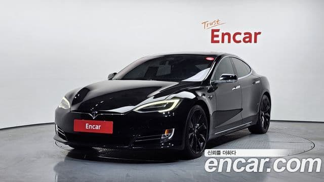 Tesla модель S, 2019 1